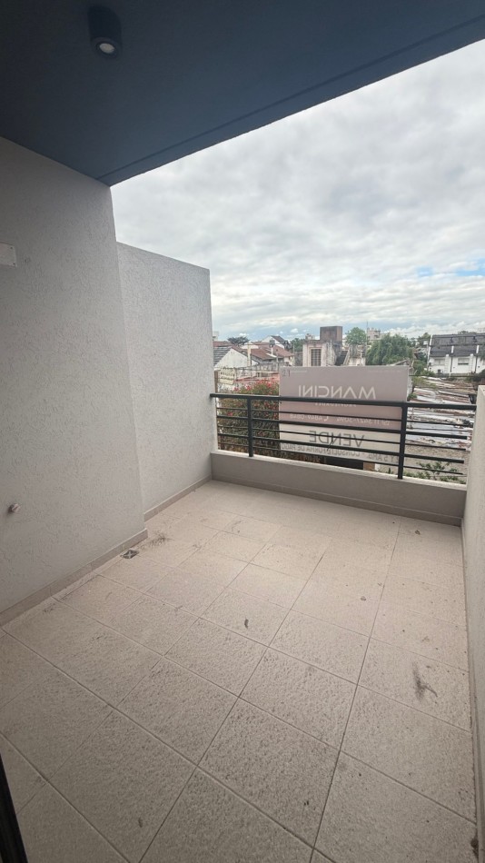 ALQUILER · DEPARTAMENTO DE 2 AMBIENTES - APTO PROFESIONAL - CASEROS NORTE - A ESTRENAR 