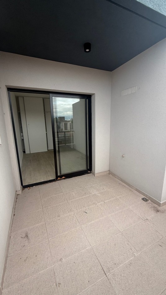 ALQUILER · DEPARTAMENTO DE 2 AMBIENTES - APTO PROFESIONAL - CASEROS NORTE - A ESTRENAR 