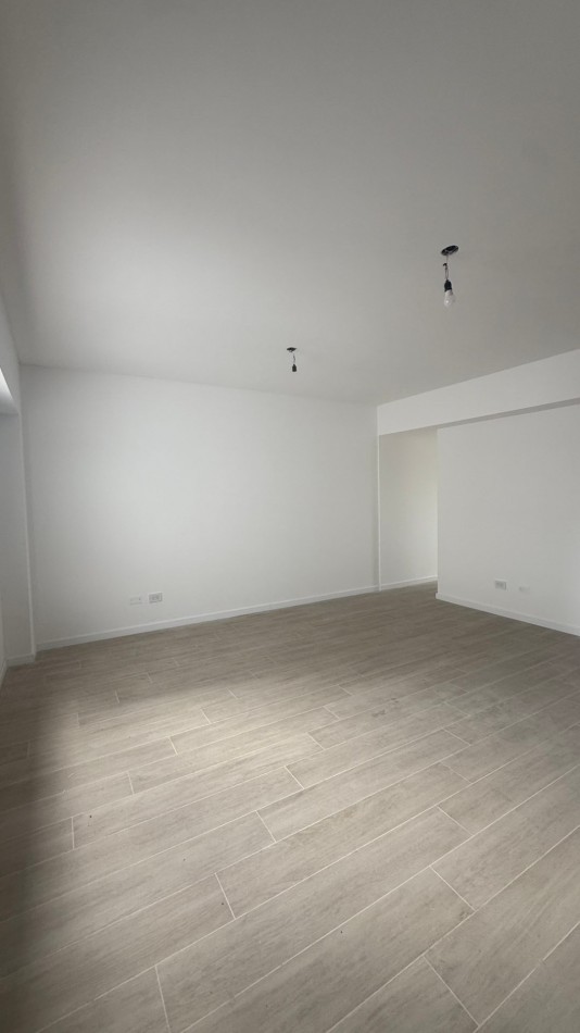 ALQUILER · DEPARTAMENTO DE 2 AMBIENTES - APTO PROFESIONAL - CASEROS NORTE - A ESTRENAR 