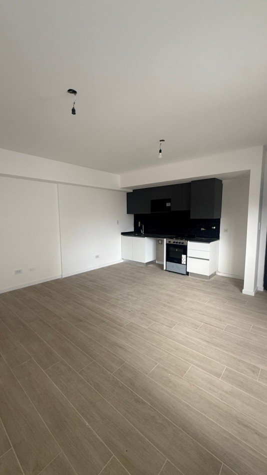 ALQUILER · DEPARTAMENTO DE 2 AMBIENTES - APTO PROFESIONAL - CASEROS NORTE - A ESTRENAR 