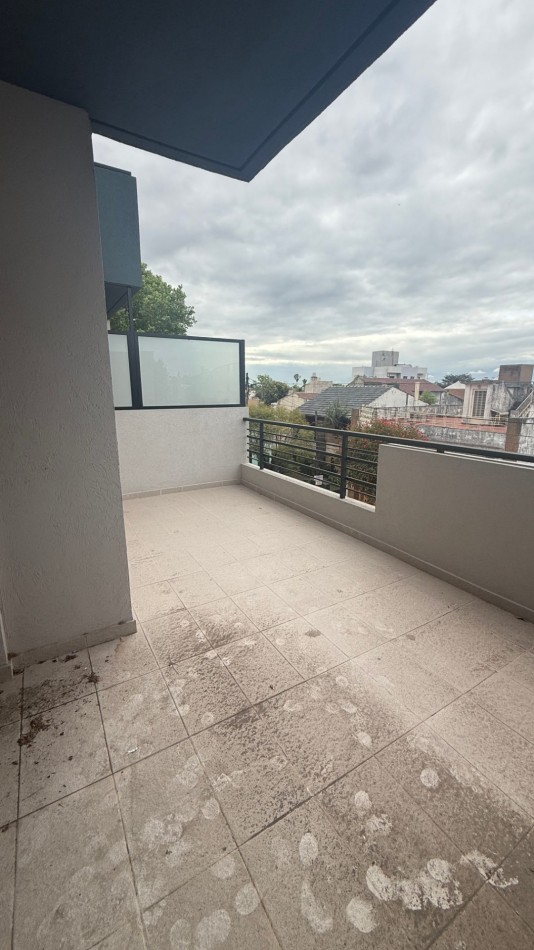 ALQUILER · DEPARTAMENTO DE 2 AMBIENTES - APTO PROFESIONAL - CASEROS NORTE 