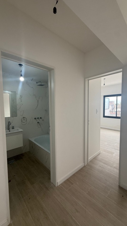 ALQUILER · DEPARTAMENTO DE 2 AMBIENTES - APTO PROFESIONAL - CASEROS NORTE 