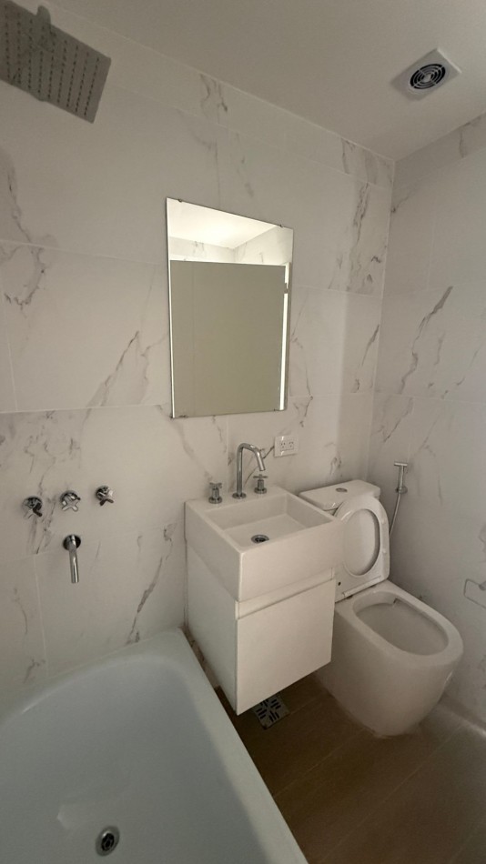  ALQUILER · DEPARTAMENTO DE 2 AMBIENTES - APTO PROFESIONAL - A ESTRENAR - CASEROS NORTE 