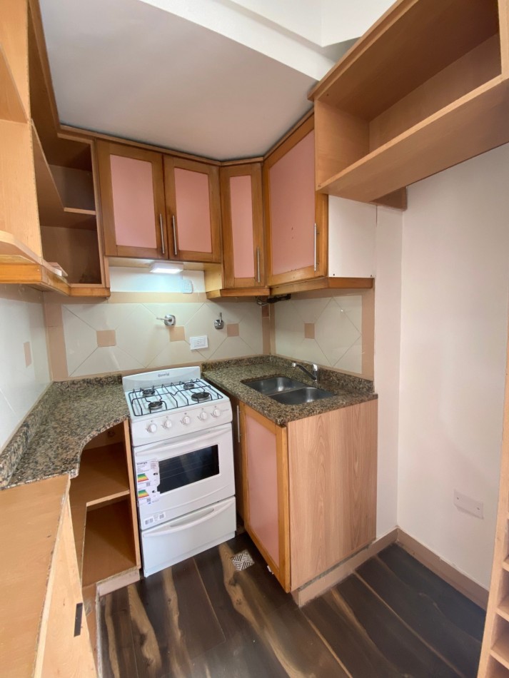 ALQUILER - DEPARTAMENTO 2 AMBIENTES - CASEROS CENTRO