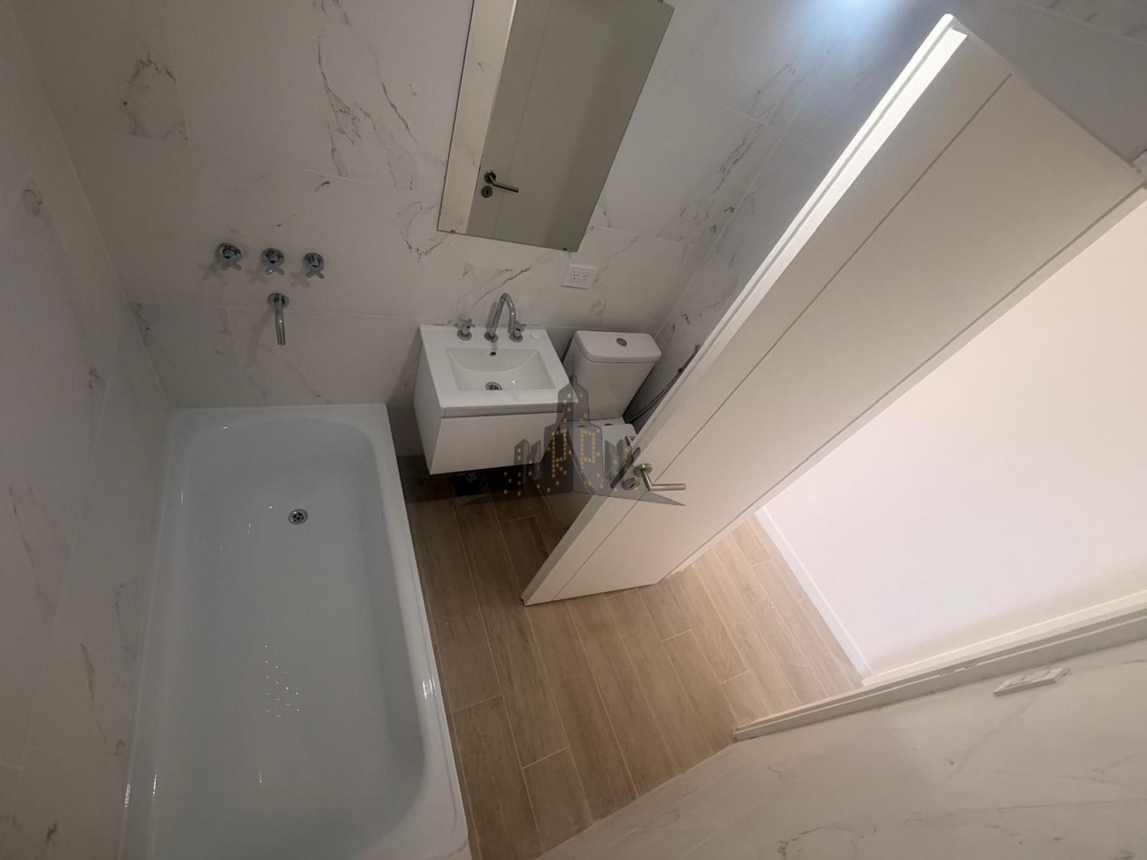 ALQUILER - DEPTO DOS AMBIENTES A ESTRENAR  AL FRENTE - CON BALCON - 