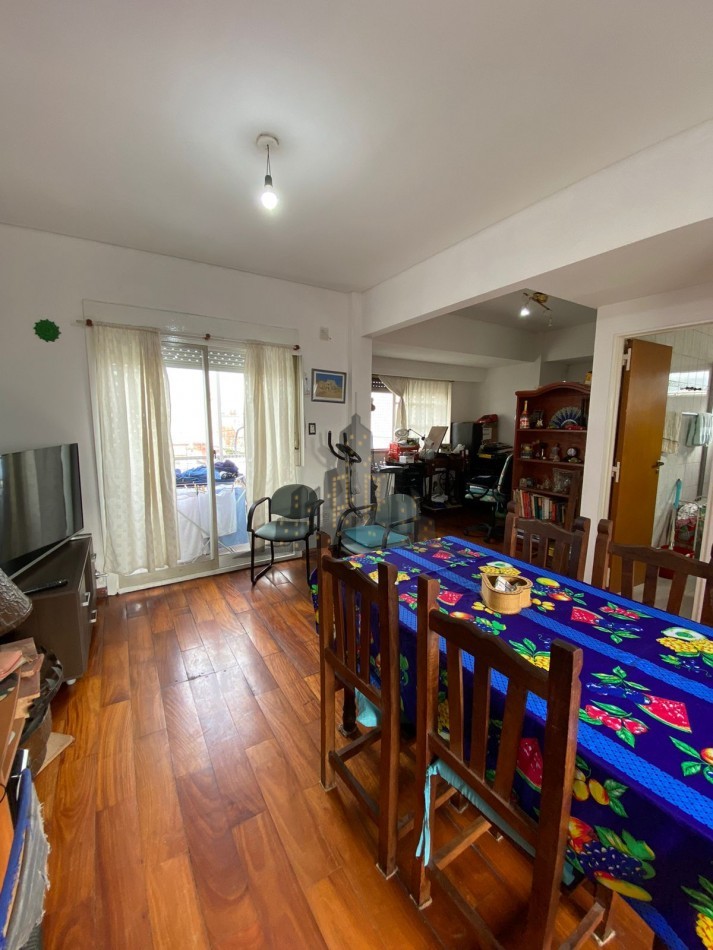 VENTA - DEPTO TIPO DUPLEX TRES AMBIENTES - SANTOS LUGARES - COCHERA CUBIERTA -