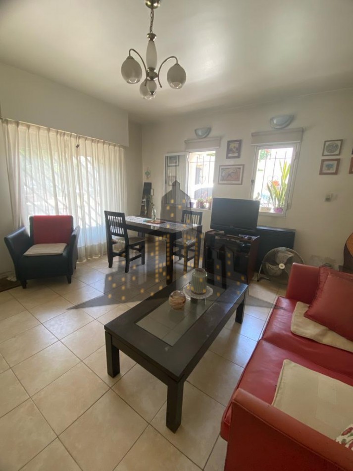  VENTA - CASA CUATRO AMBIENTES - SANTOS LUGARES -  TIPO DUPLEX