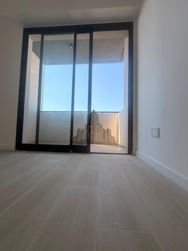 ALQUILER - DEPTO DOS AMBIENTES A ESTRENAR  AL FRENTE - CON BALCON - 