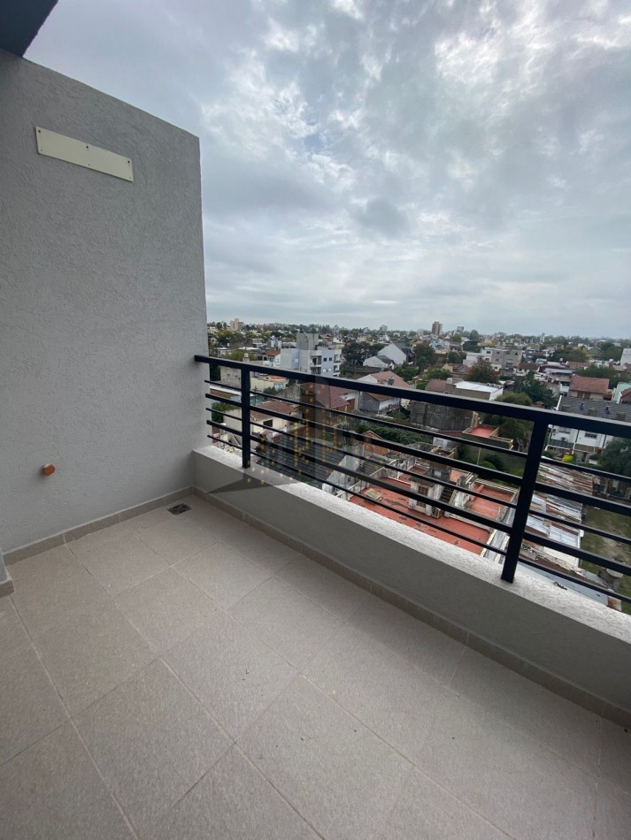 ALQUILER - APTO PROFESIONAL - A ESTRENAR - DUPLEX 5 AMBIENTES - CON COCHERA - CASEROS NORTE 
