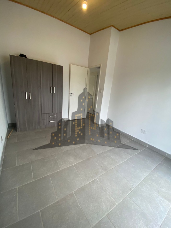 ALQUILER - DEPTO DOS AMBIENTES - DOBLE BALCON - SANTOS LUGARES - BAJAS EXPENSAS 