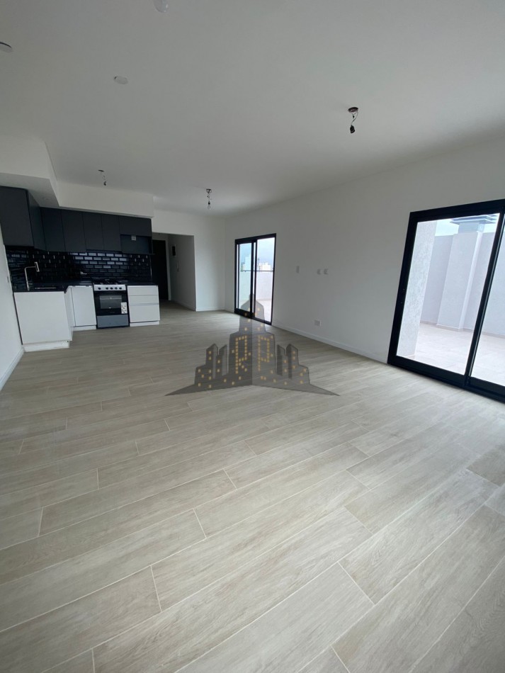 ALQUILER - APTO PROFESIONAL - A ESTRENAR - DUPLEX 5 AMBIENTES - CON COCHERA - CASEROS NORTE 