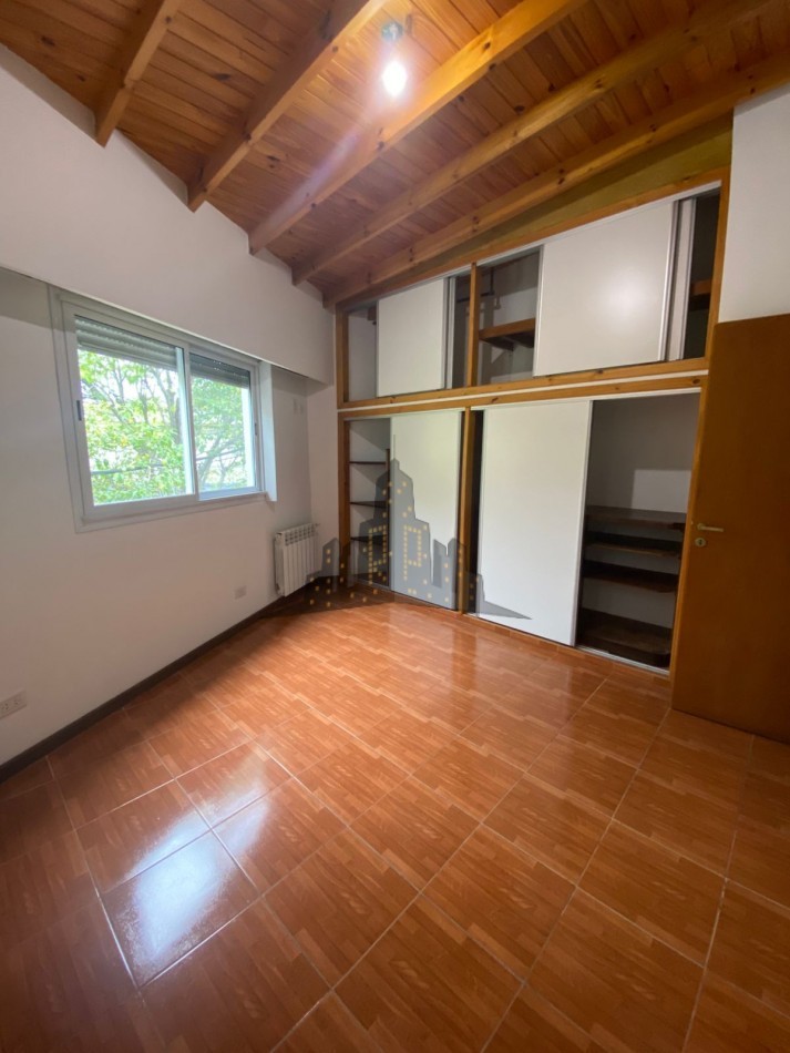 ALQUILER - DEPTO PRIMER PISO POR ESCALERA - TRES AMBIENTES - SIN EXPENSAS - V.BOSCH