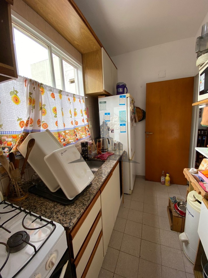 VENTA - DEPTO TIPO DUPLEX TRES AMBIENTES - SANTOS LUGARES - COCHERA CUBIERTA -