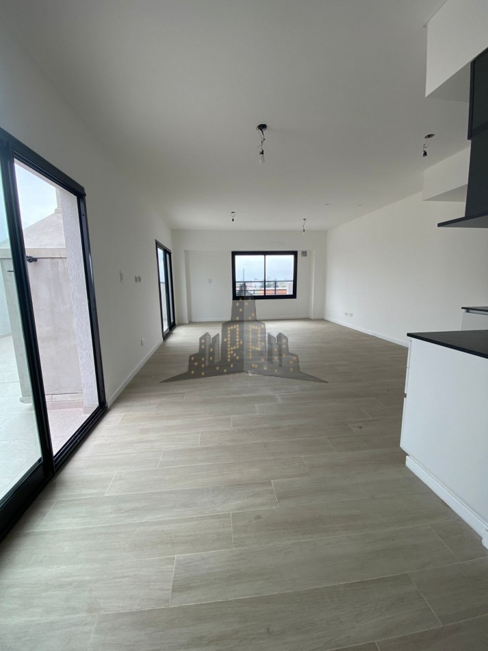 ALQUILER - APTO PROFESIONAL - A ESTRENAR - DUPLEX 5 AMBIENTES - CON COCHERA - CASEROS NORTE 