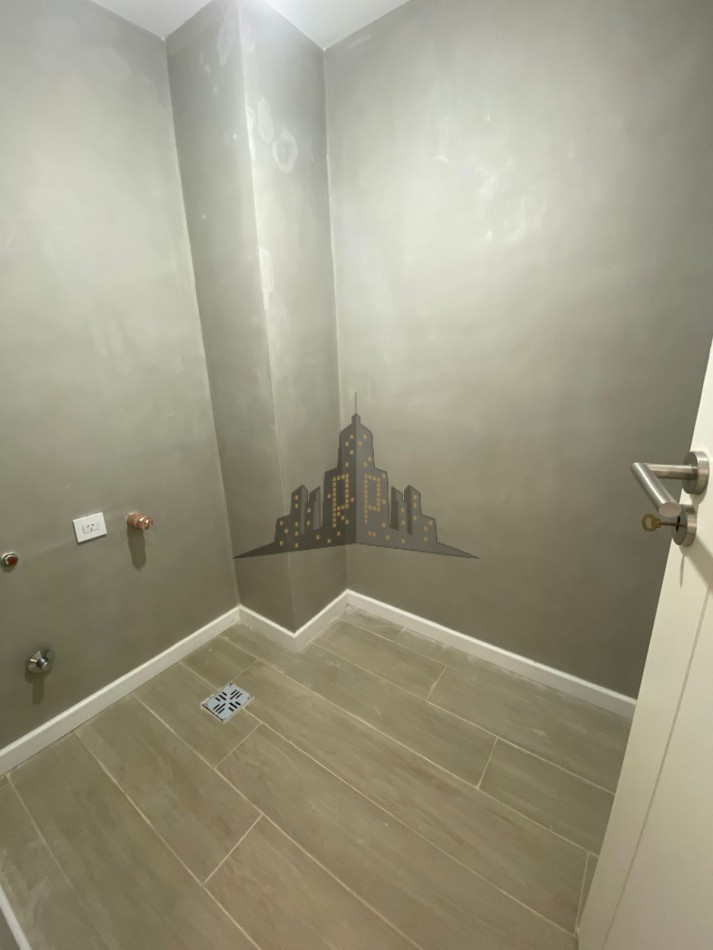 ALQUILER - APTO PROFESIONAL - A ESTRENAR - DUPLEX 5 AMBIENTES - CON COCHERA - CASEROS NORTE 