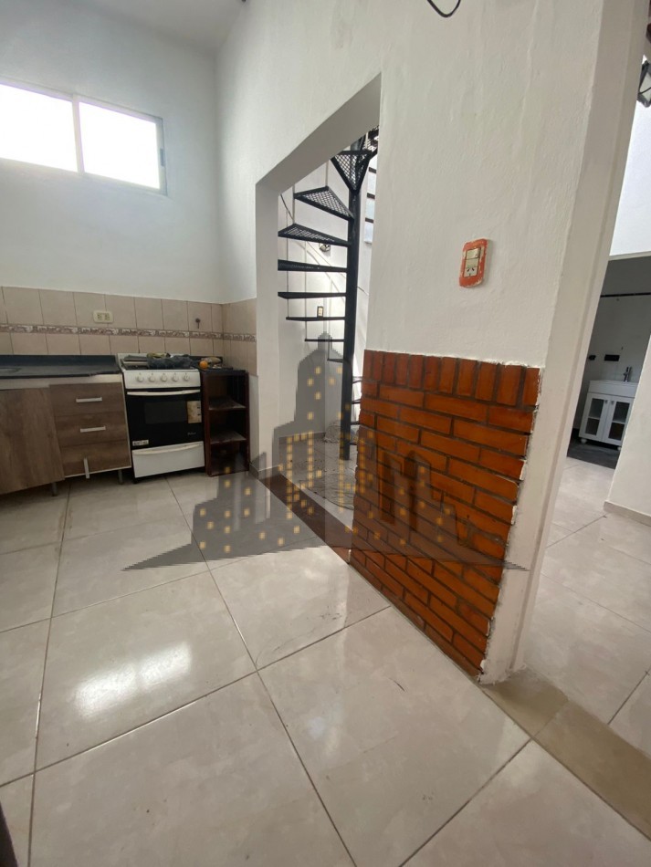 VENTA - 3 TRES AMBIENTES - PH - TERRAZA PROPIA - CASEROS NORTE