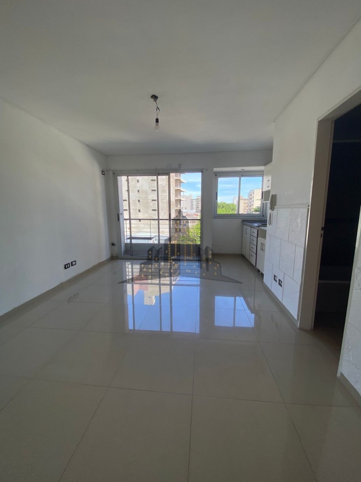 ALQUILER - DEPTO DOS AMBIENTES - APTO PROFESIONAL - CASEROS CENTRO