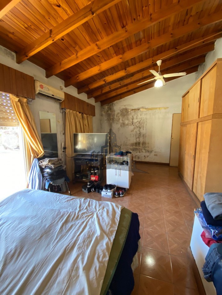 VENTA - IMPORTANTE LOTE - CASA 4 AMBIENTES - IDEAL INVERSION -