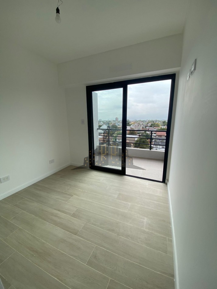 ALQUILER - APTO PROFESIONAL - A ESTRENAR - DUPLEX 5 AMBIENTES - CON COCHERA - CASEROS NORTE 