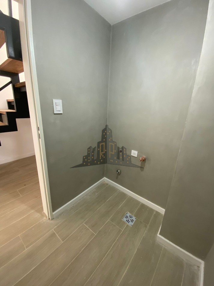 ALQUILER - APTO PROFESIONAL - A ESTRENAR - DUPLEX 5 AMBIENTES - CON COCHERA - CASEROS NORTE 