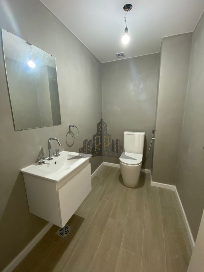 ALQUILER - APTO PROFESIONAL - A ESTRENAR - DUPLEX 5 AMBIENTES - CON COCHERA - CASEROS NORTE 