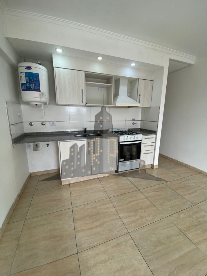  ALQUILER - MONOAMBIENTE CON BALCON - CASEROS NORTE  
