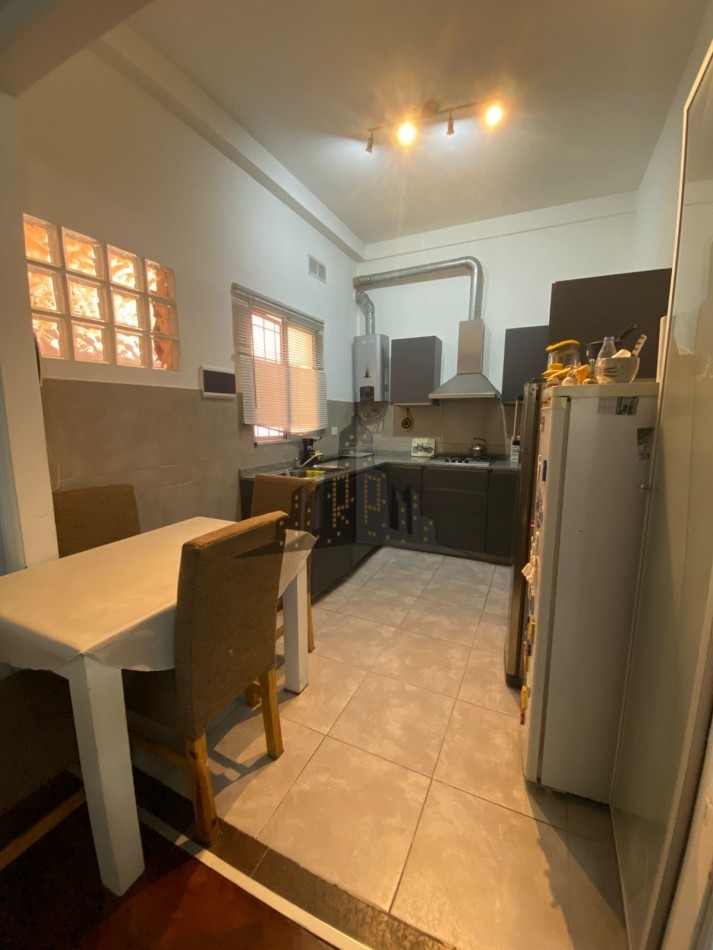 VENTA - PH 3 AMB AL FRENTE CON PATIO -- ENTRADA INDEPENDIENTE - CASEROS NORTE - APTO CREDITO BANCARIO -