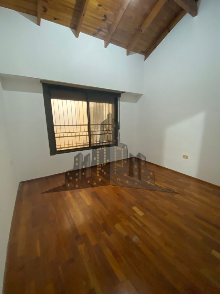 ALQUILER - 4 AMBIENTES - PRIMER PISO POR ESCALERA - ENTRADA INDIVIDUAL - V.BOSCH - SIN EXPENSAS