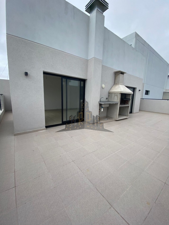 ALQUILER - APTO PROFESIONAL - A ESTRENAR - DUPLEX 5 AMBIENTES - CON COCHERA - CASEROS NORTE 