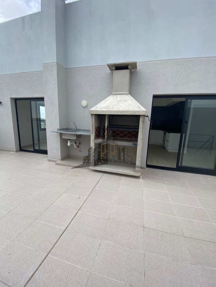 ALQUILER - APTO PROFESIONAL - A ESTRENAR - DUPLEX 5 AMBIENTES - CON COCHERA - CASEROS NORTE 
