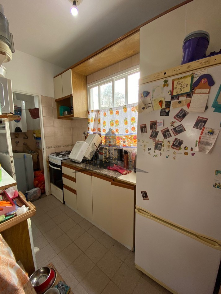 VENTA - DEPTO TIPO DUPLEX TRES AMBIENTES - SANTOS LUGARES - COCHERA CUBIERTA -