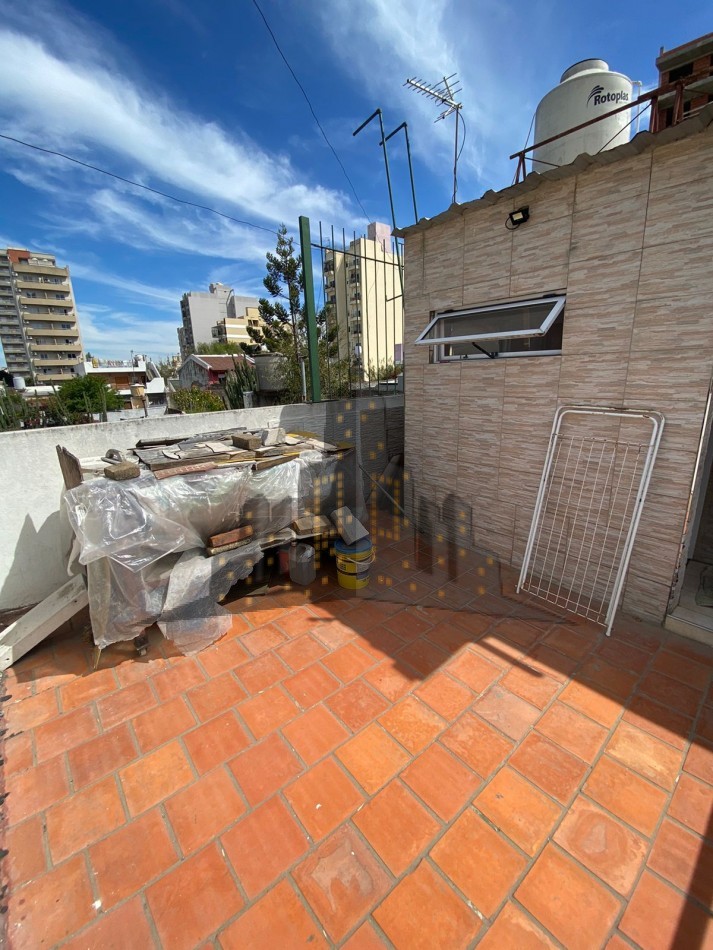 VENTA EN BLOCK - PH CON COCHERA - CASEROS CENTRO IDEAL DOS FAMILIAS - PERMUTA - PARTIDO DE TRES DE FEBRERO