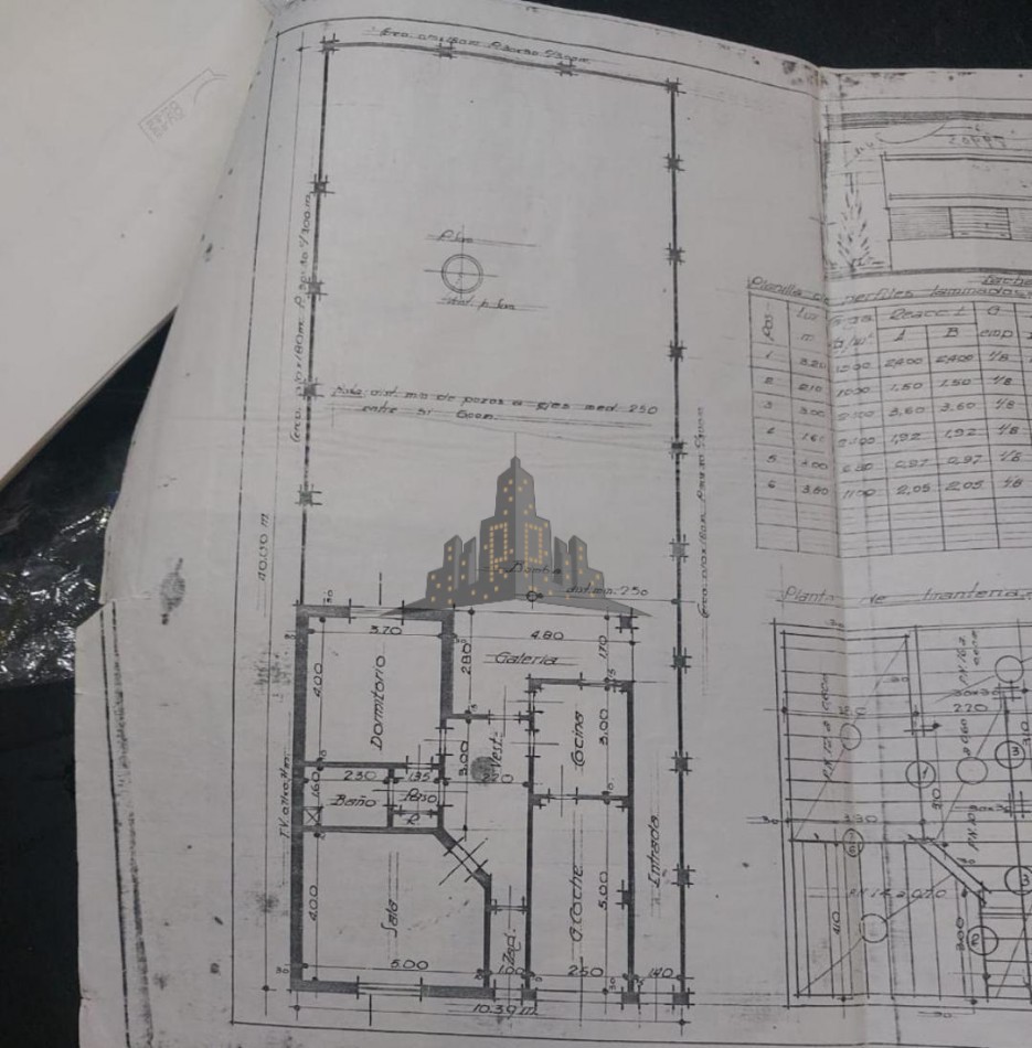 VENTA - IMPORTANTE LOTE - CASA 4 AMBIENTES - IDEAL INVERSION -