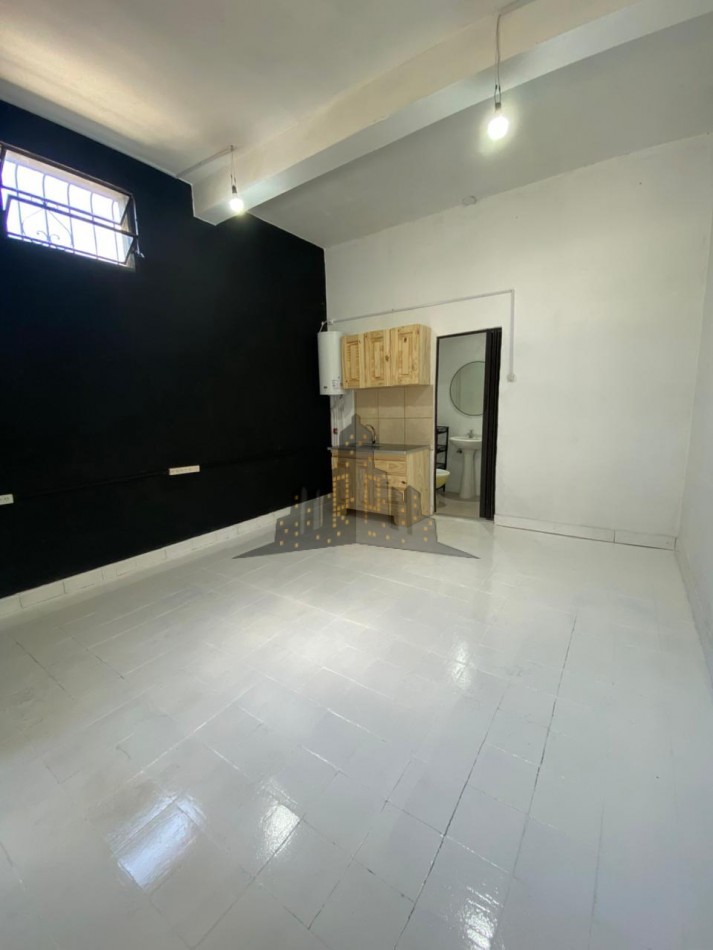 ALQUILER - CASEROS - MONOAMBIENTE - SIN EXPENSAS