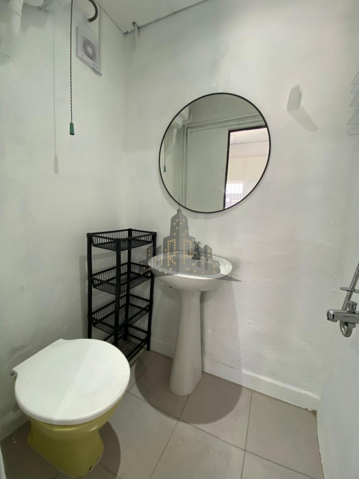 ALQUILER - CASEROS - MONOAMBIENTE - SIN EXPENSAS