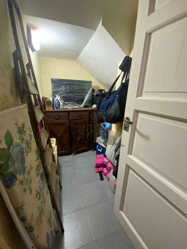 VENTA - PH 3 AMB AL FRENTE CON PATIO -- ENTRADA INDEPENDIENTE - CASEROS NORTE - APTO CREDITO BANCARIO -
