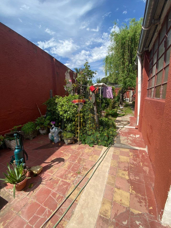 ALQUILER - PH TIPO PENSION - 2 AMBIENTES - CASEROS NORTE