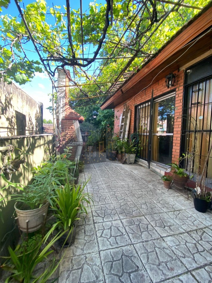 VENTA - PH AL FRENTE - 3 AMBIENTES - SANTOS LUGARES - TERRAZA PROPIA  - APTA CREDITO 