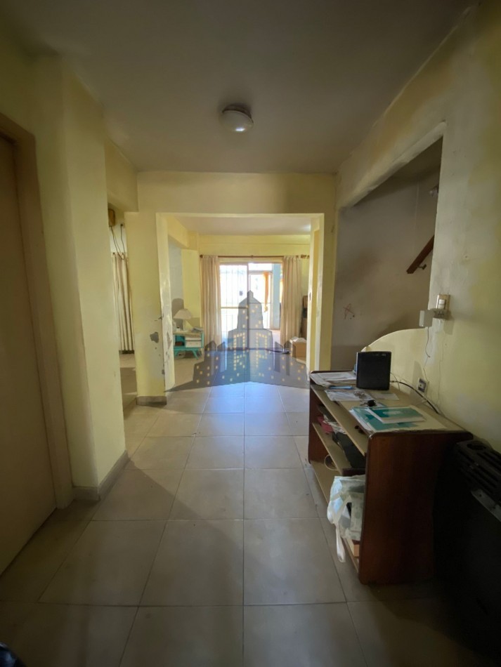 VENTA - IMPORTANTE LOTE - CASA 4 AMBIENTES - IDEAL INVERSION -