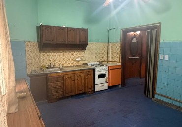 VENTA - CASA TIPO PH - 3 AMBIENTES - PATIO - QUINCHO - TERRAZA CON PARRILLA - APTO CREDITO
