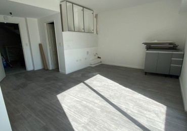 ALQUILER - MONOAMBIENTE A ESTRENAR EN PRIMER PISO CON BALCON - LISANDRO DE LA TORRE 1723, CASEROS