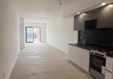 ALQUILER · DEPARTAMENTO DE 2 AMBIENTES - APTO PROFESIONAL - CASEROS NORTE 
