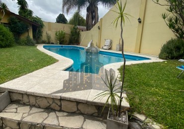 VENTA - CASA SOBRE LOTE PROPIO EN CASEROS | UBICACION ESTRATEGICA + GRAN POTENCIAL - 