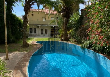 VENTA - CASA CHALET 4 AMBIENTES - CON JARDIN Y PILETA - CIUDADELA