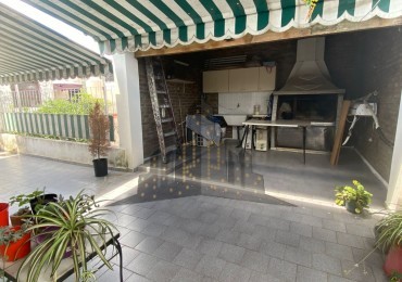  VENTA - PH 3 AMBIENTES - QUINCHO Y COCHERA CUBIERTA - PATIO - APTO CREDITO